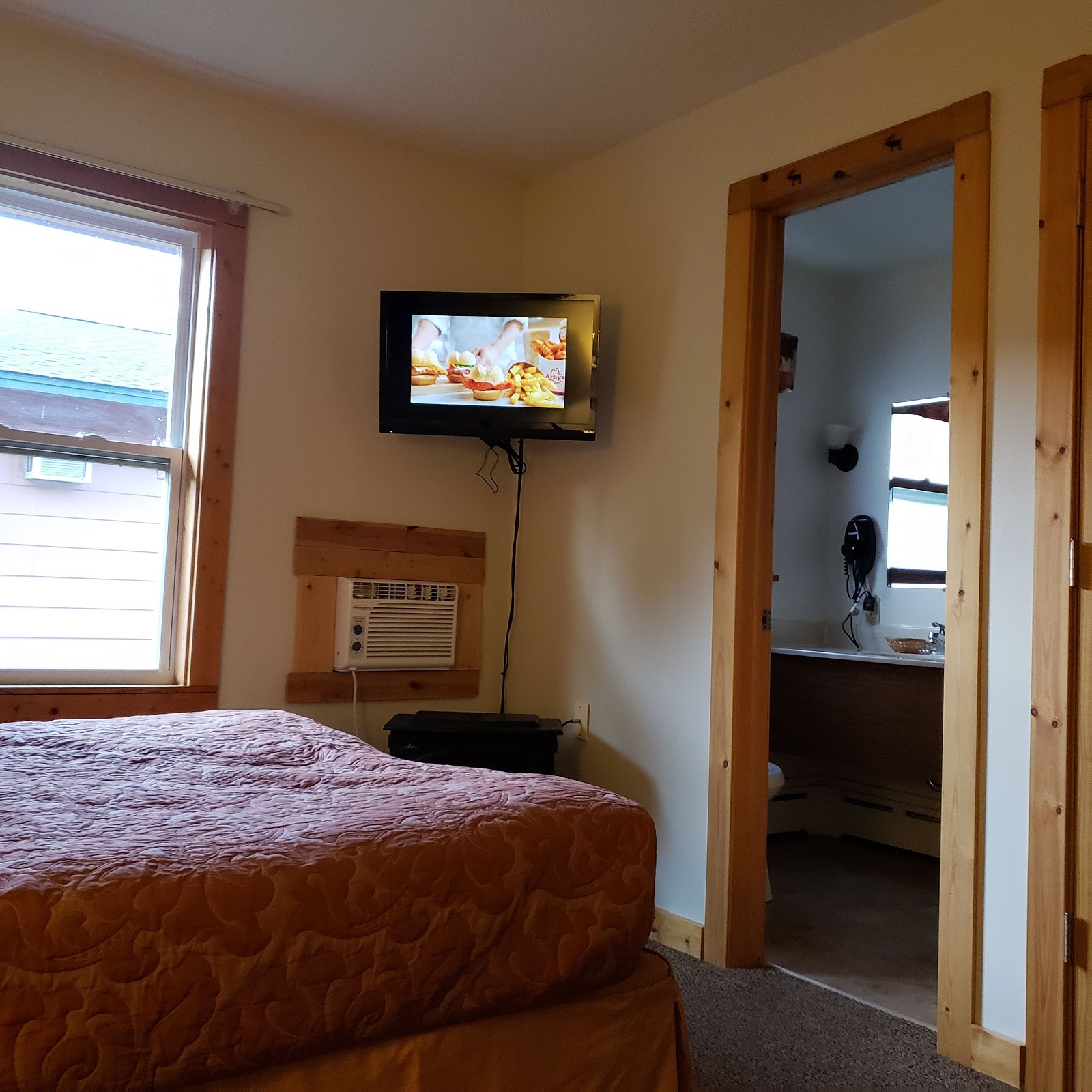 Ripple River Motel & RV Park