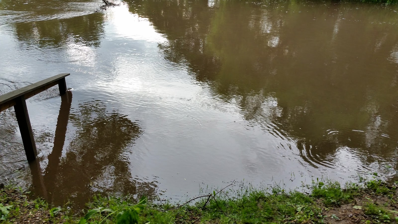 Whispering Oaks Campground