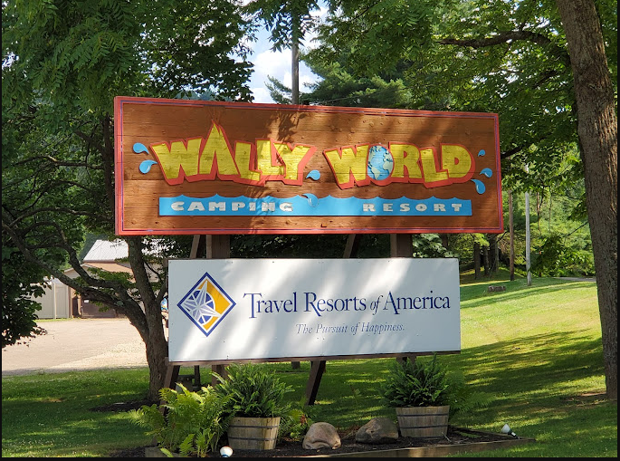 Wally World Riverside Resort
