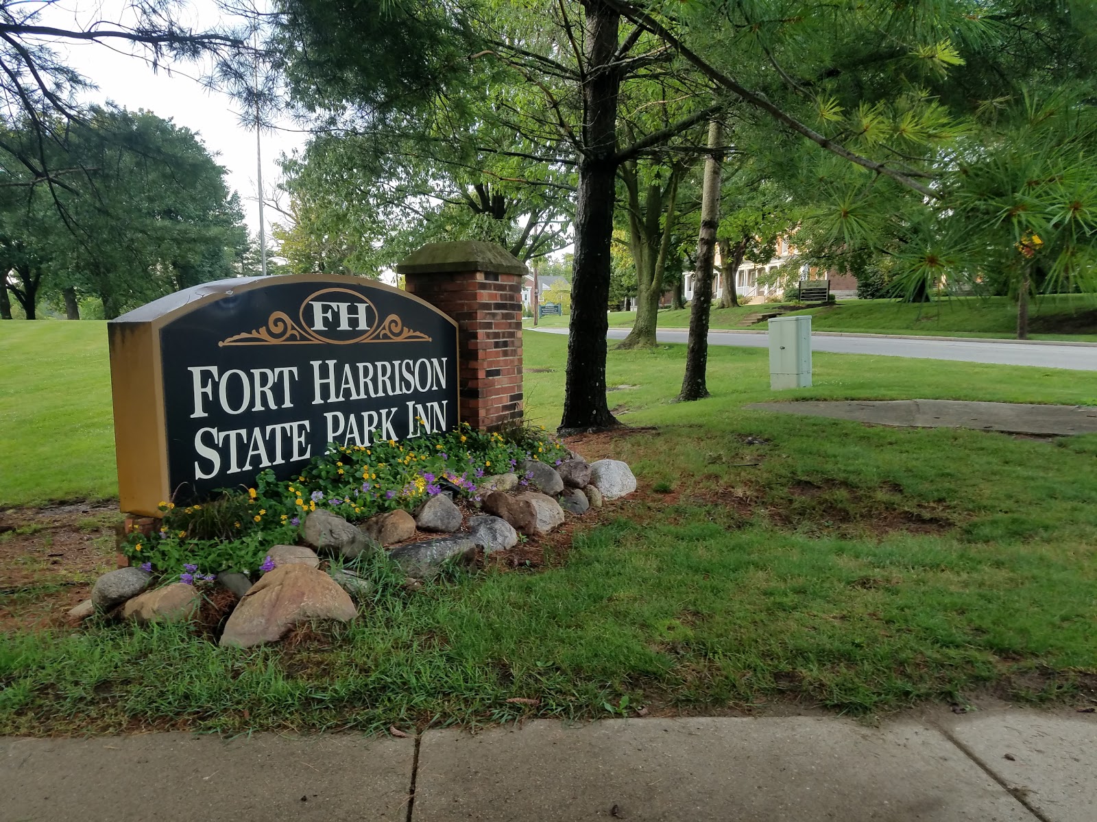 Fort Harrison State Park Inn