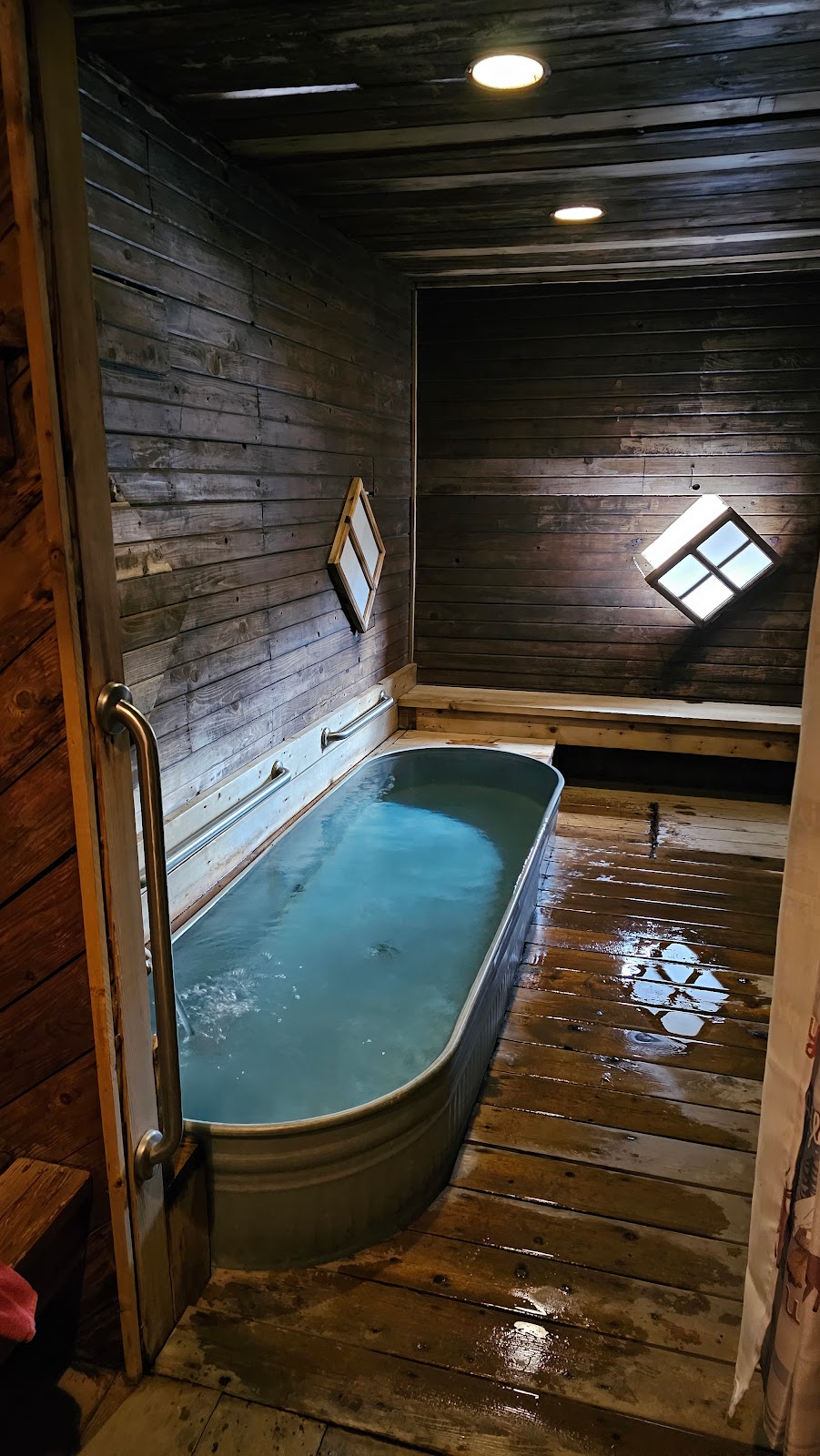 Crystal Crane Hot Springs