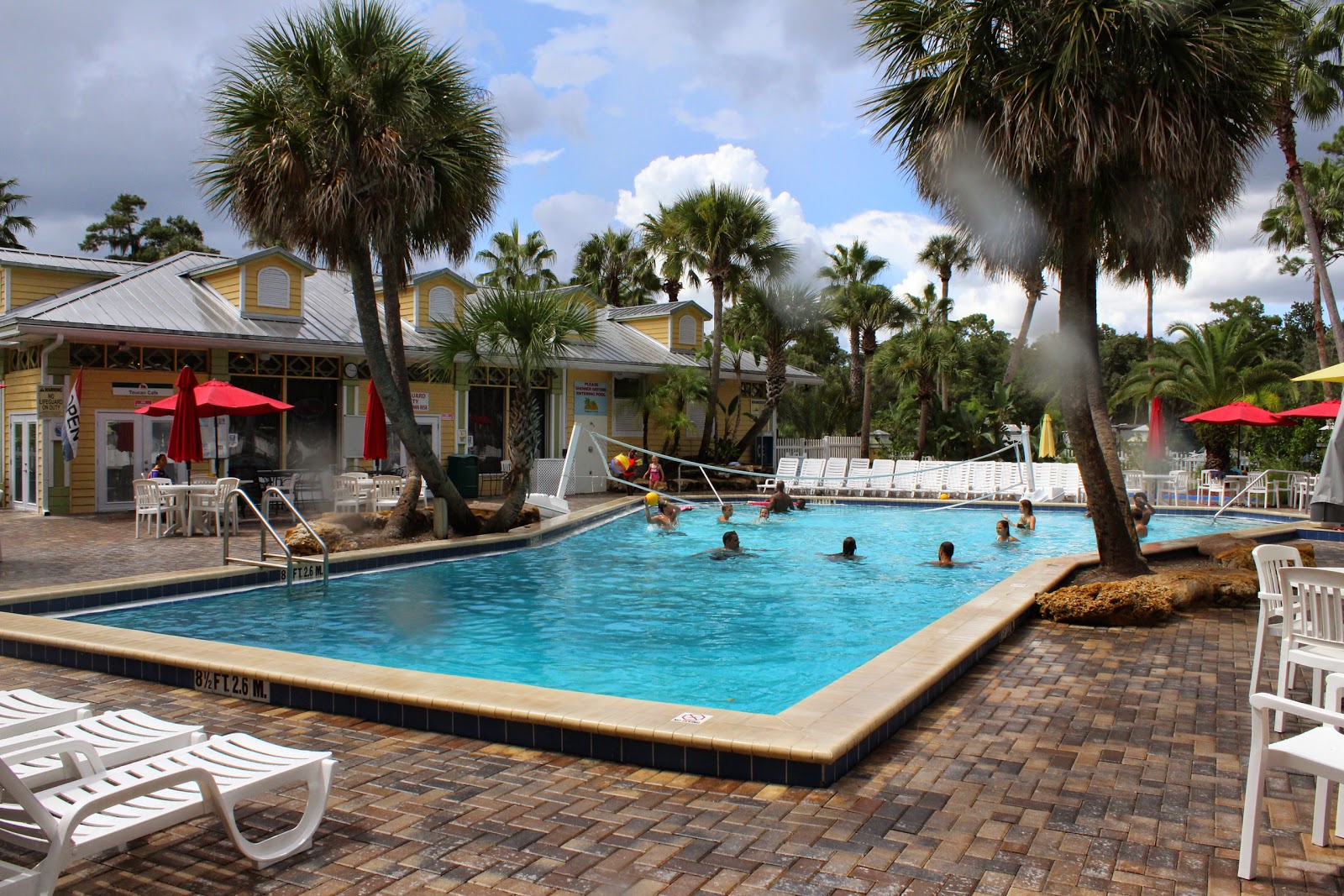 Encore Tropical Palms Camping