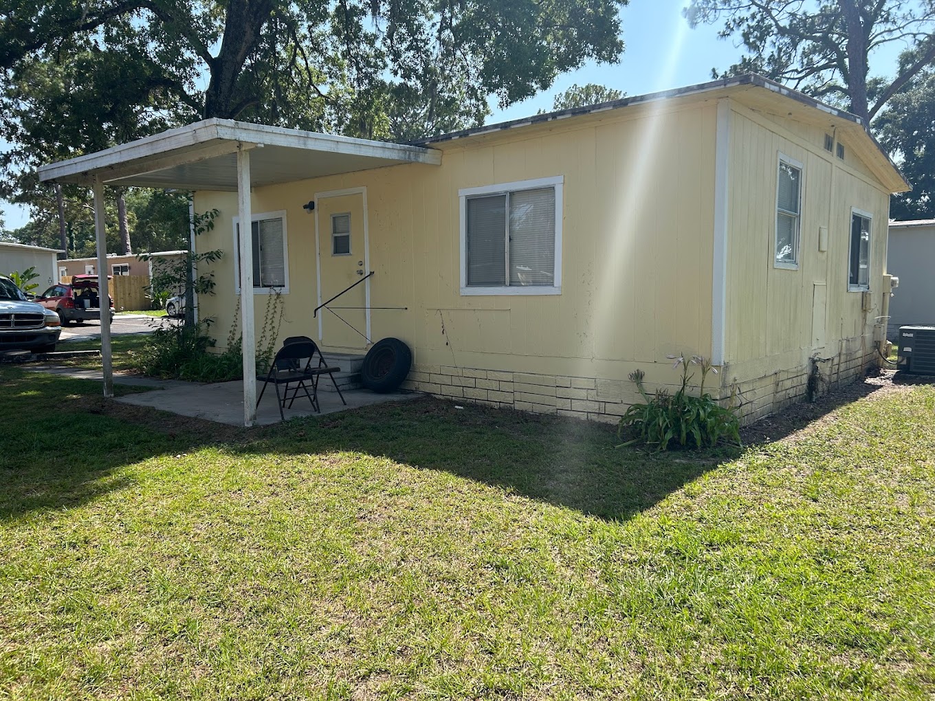 Oak Tree Village & Campground