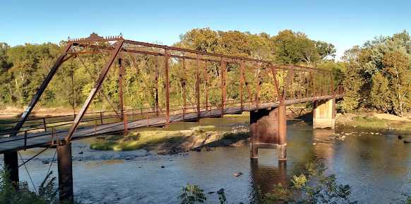 Caplinger Mills River Front Resort