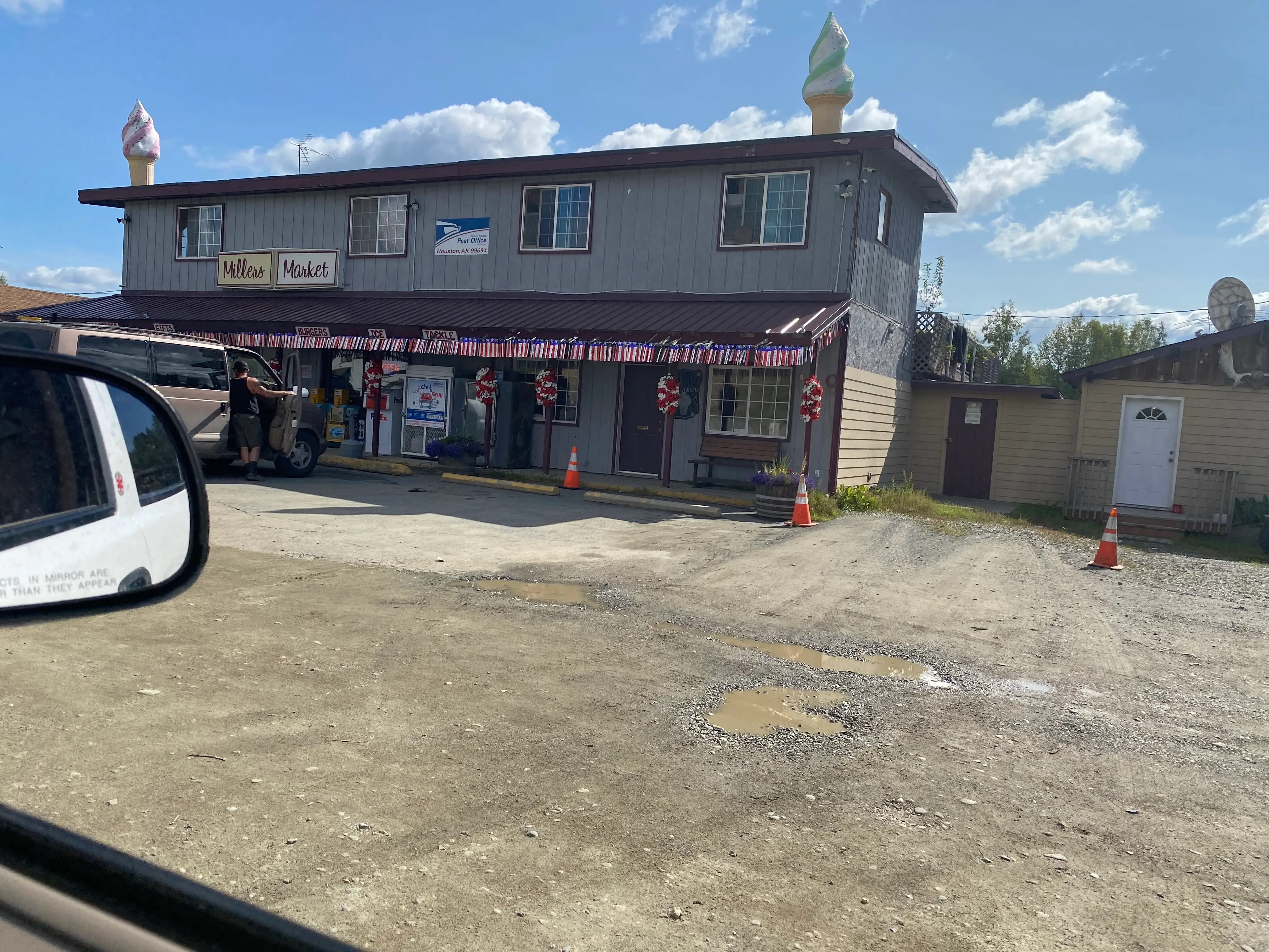 Pioneer Lodge & Campground