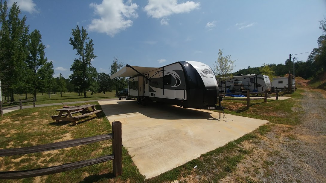 Arrowhead RV Resort at Smith Lake