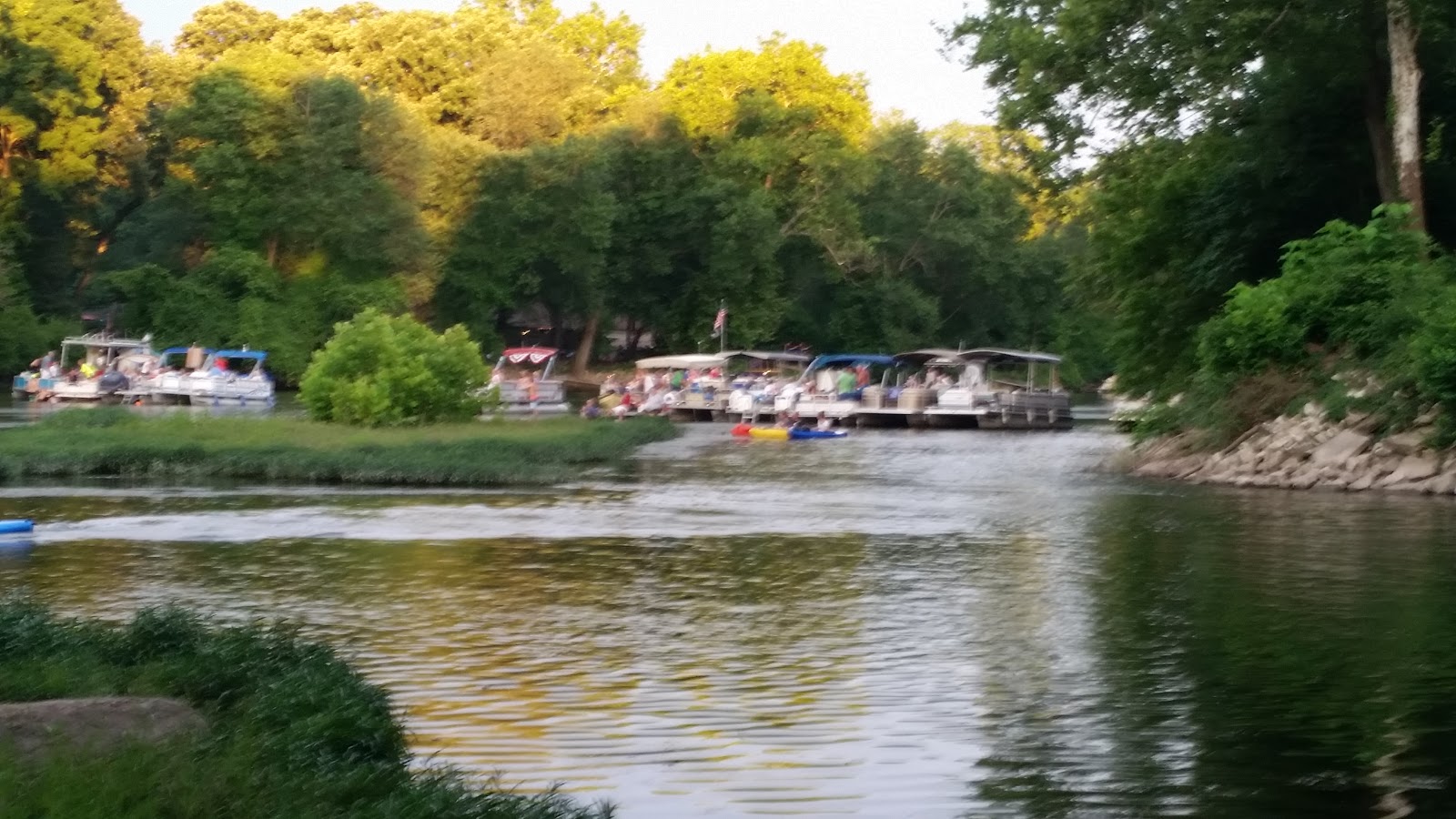 Ravenswood Overlook Park