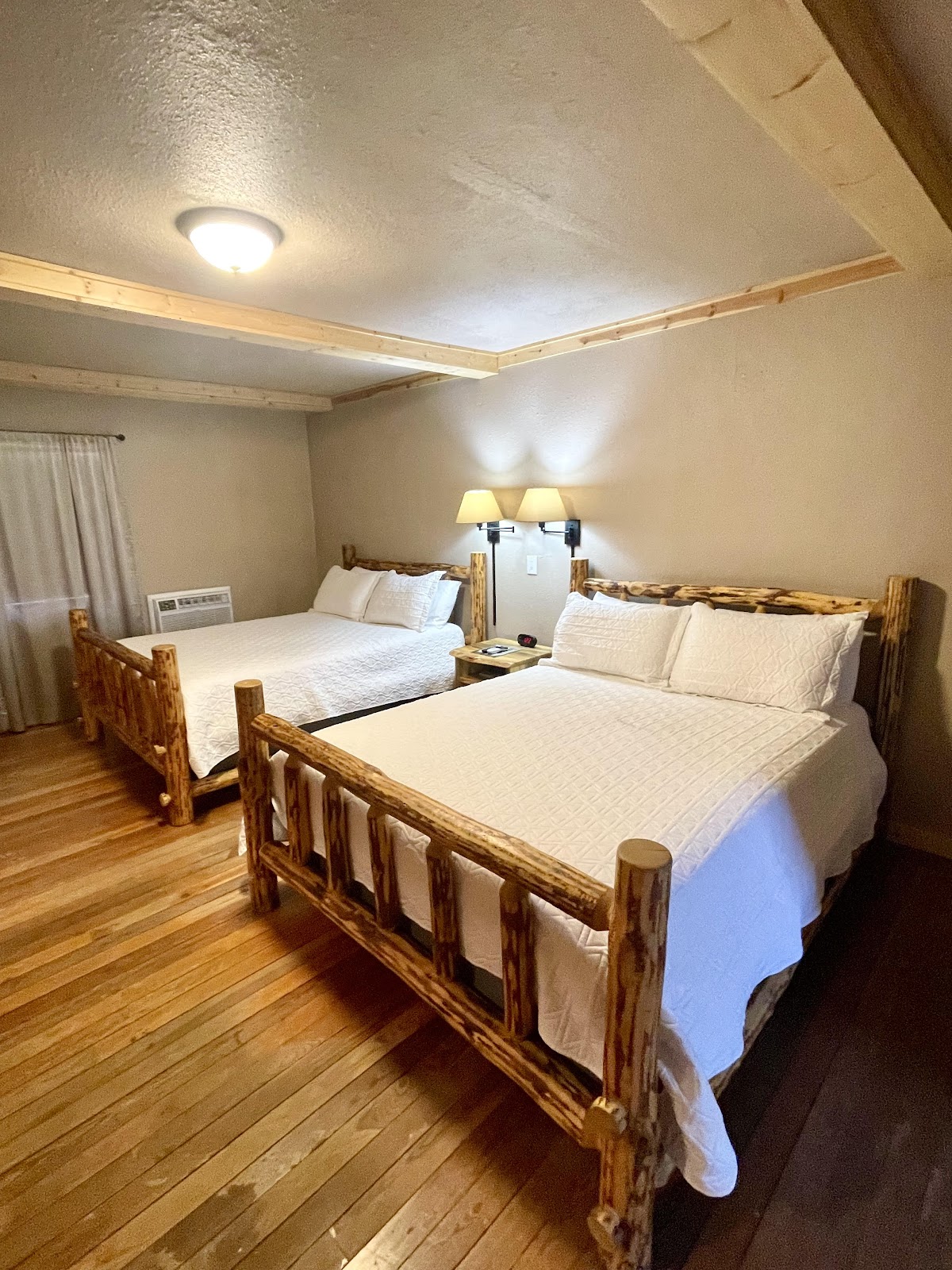 Carriagehouse Inn & RV Park