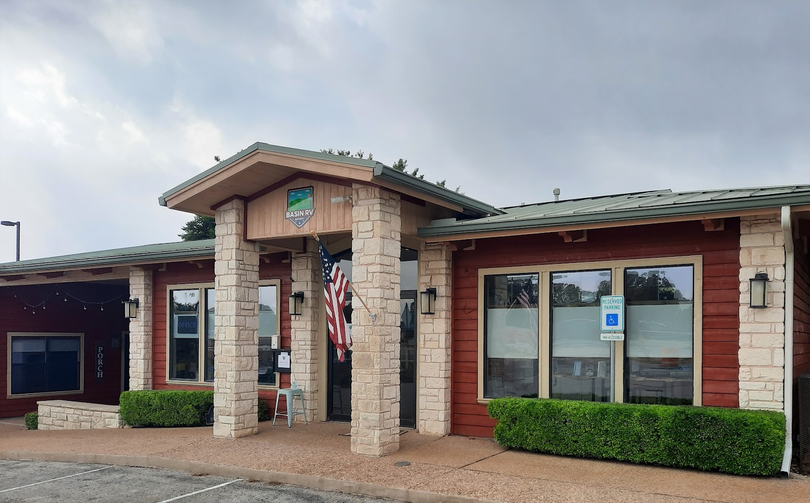 Basin RV Resort - Bastrop