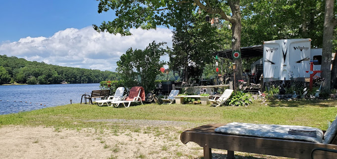 Island Campground & Cottages