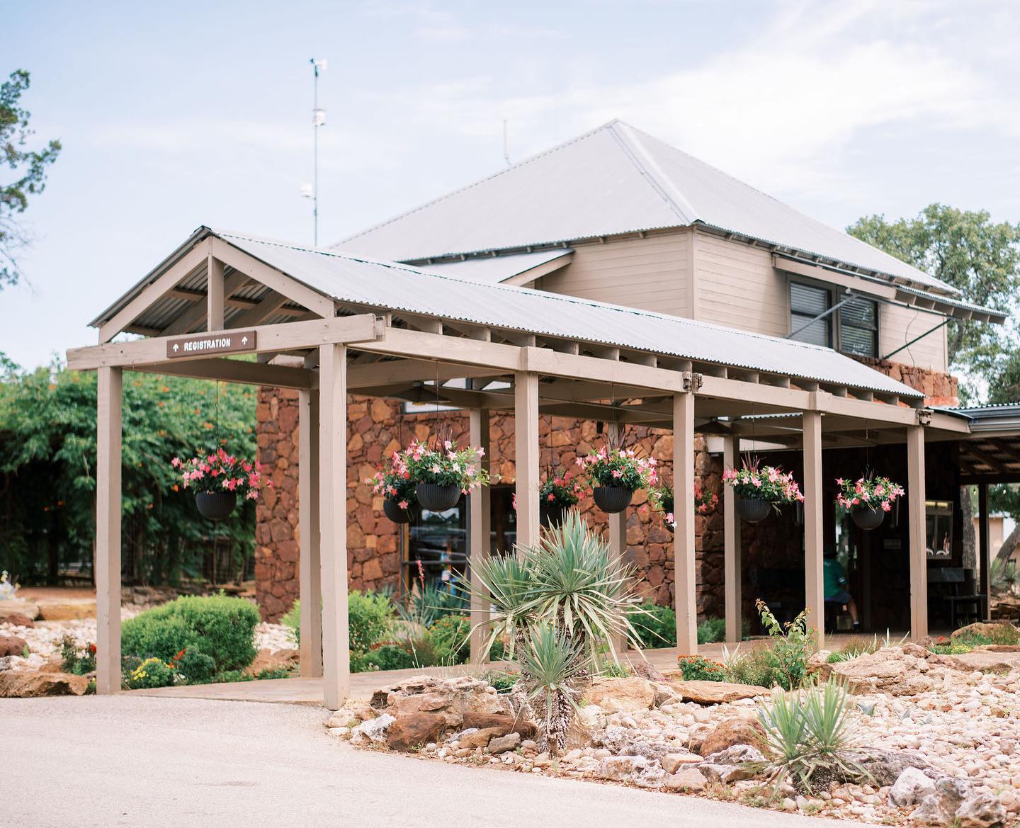 Canyon of the Eagles Lodge & Nature Park Camping