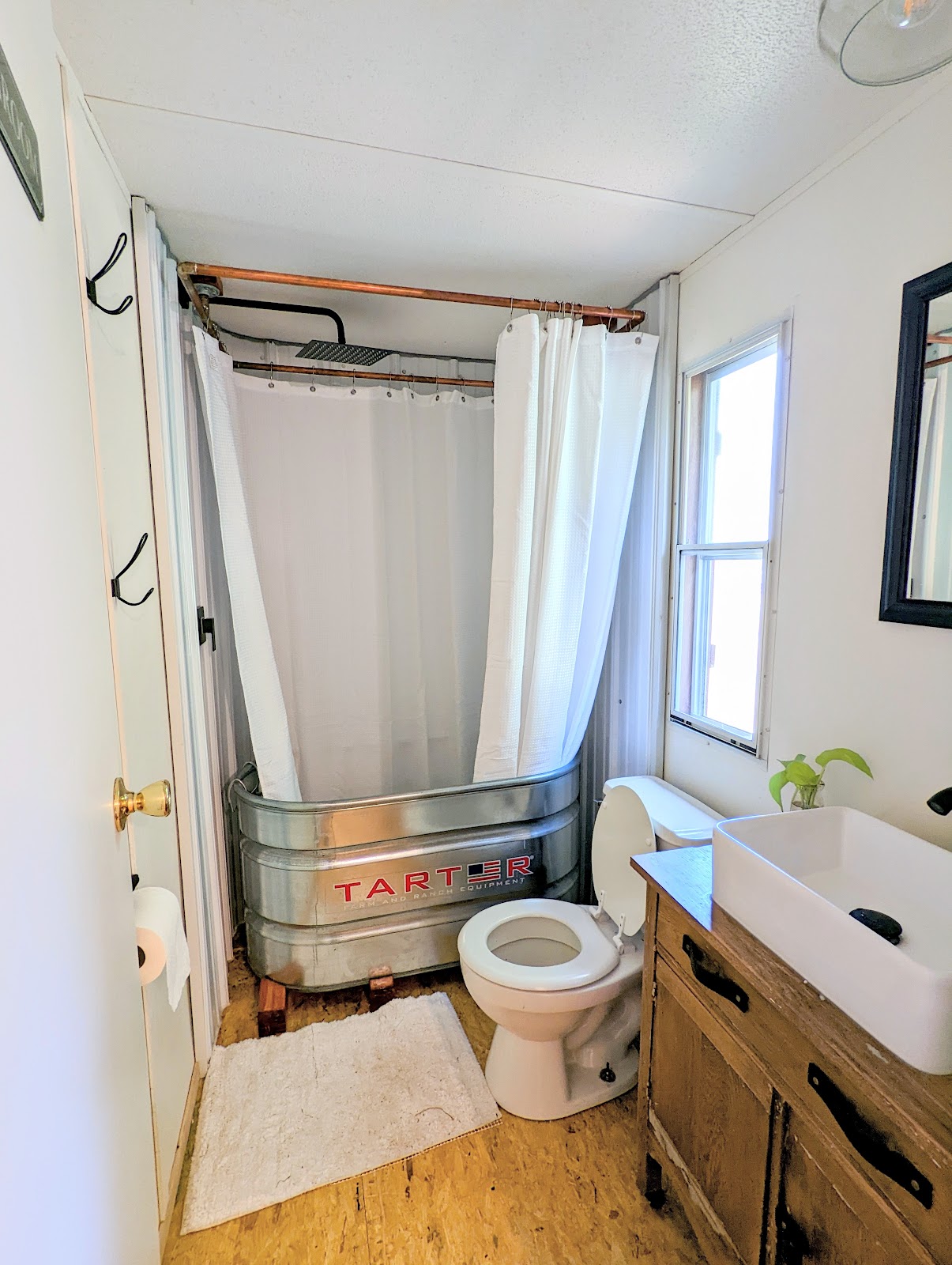 Fireside Camp + Lodge