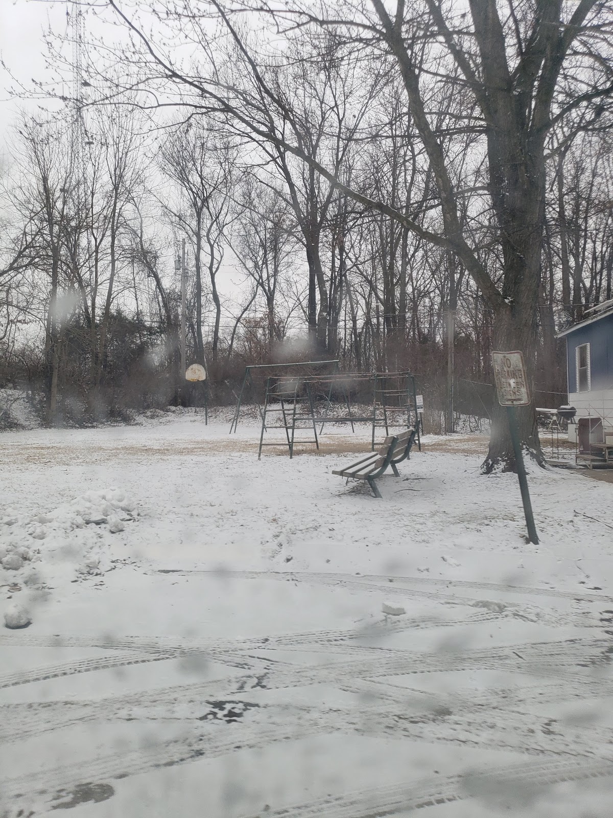 Marquette Mobile Village, Inc/MHP Camping