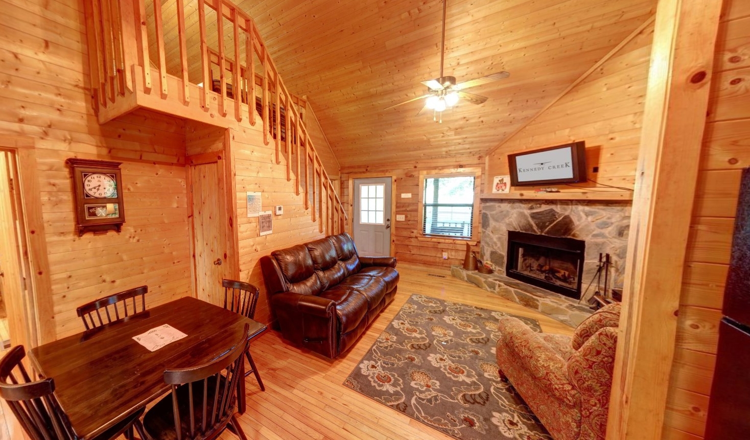 High Valley Log Cabins & Camping