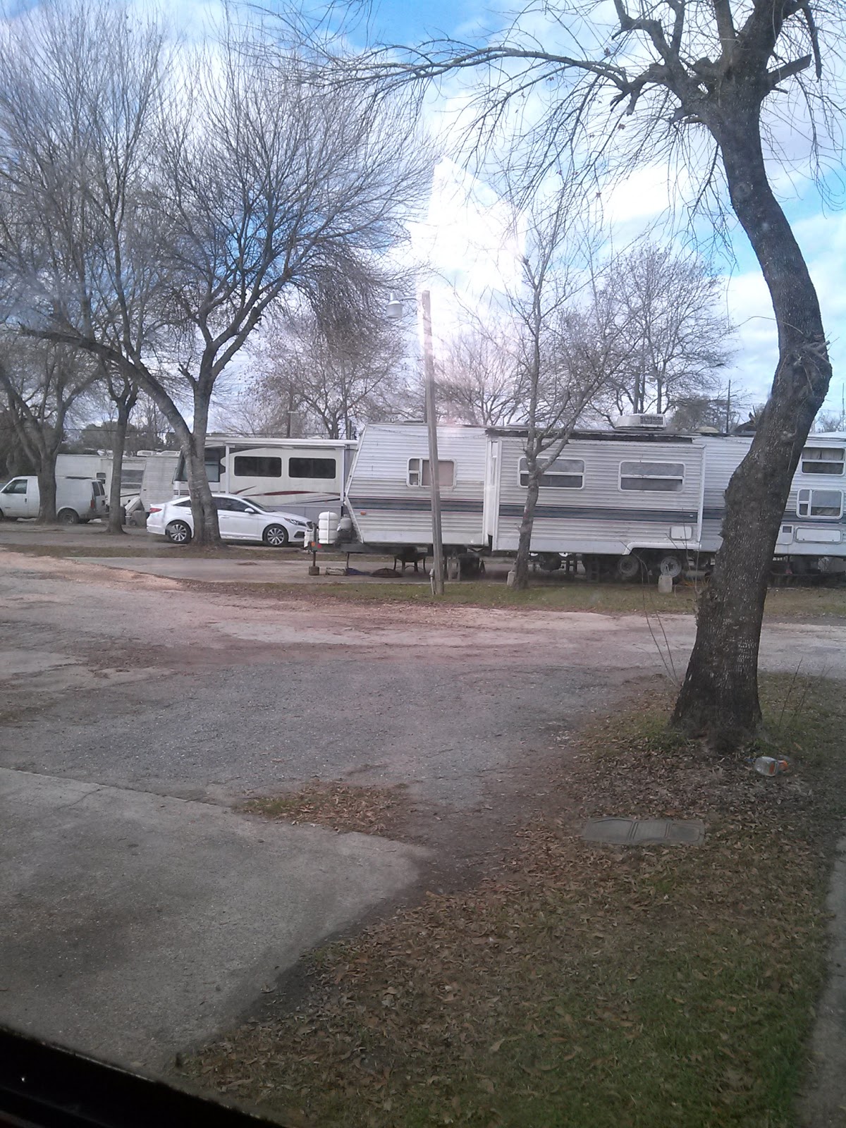 Mobile Manor RV Park