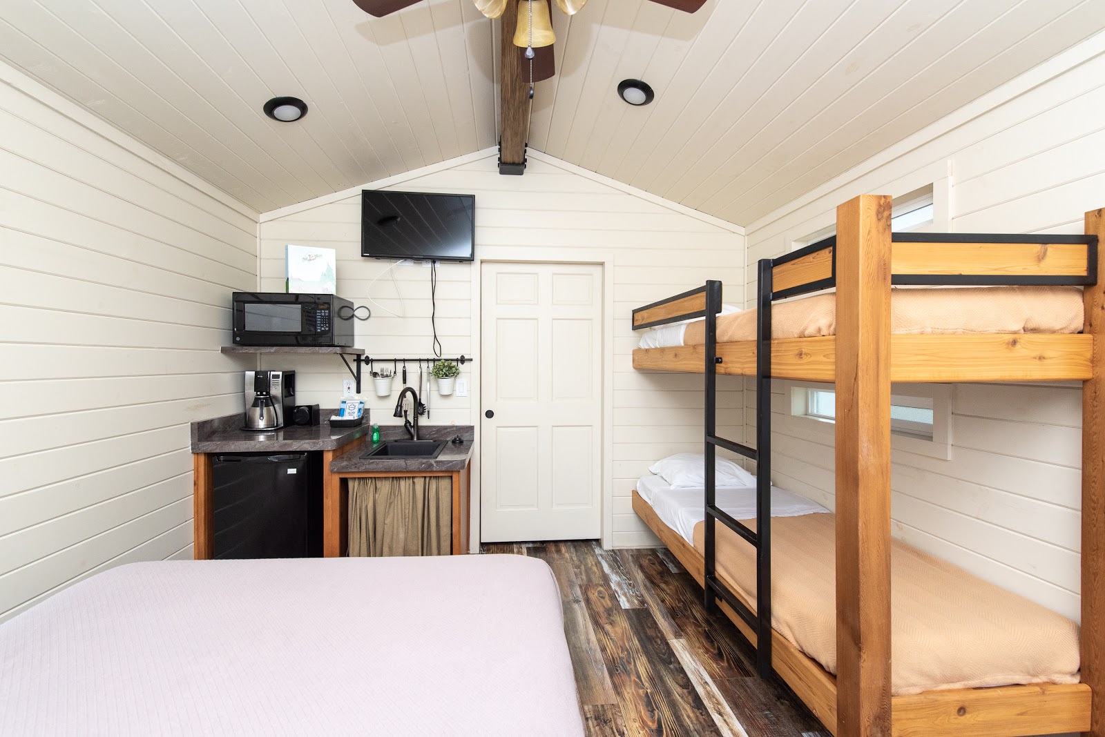 Jellystone Park Guadalupe