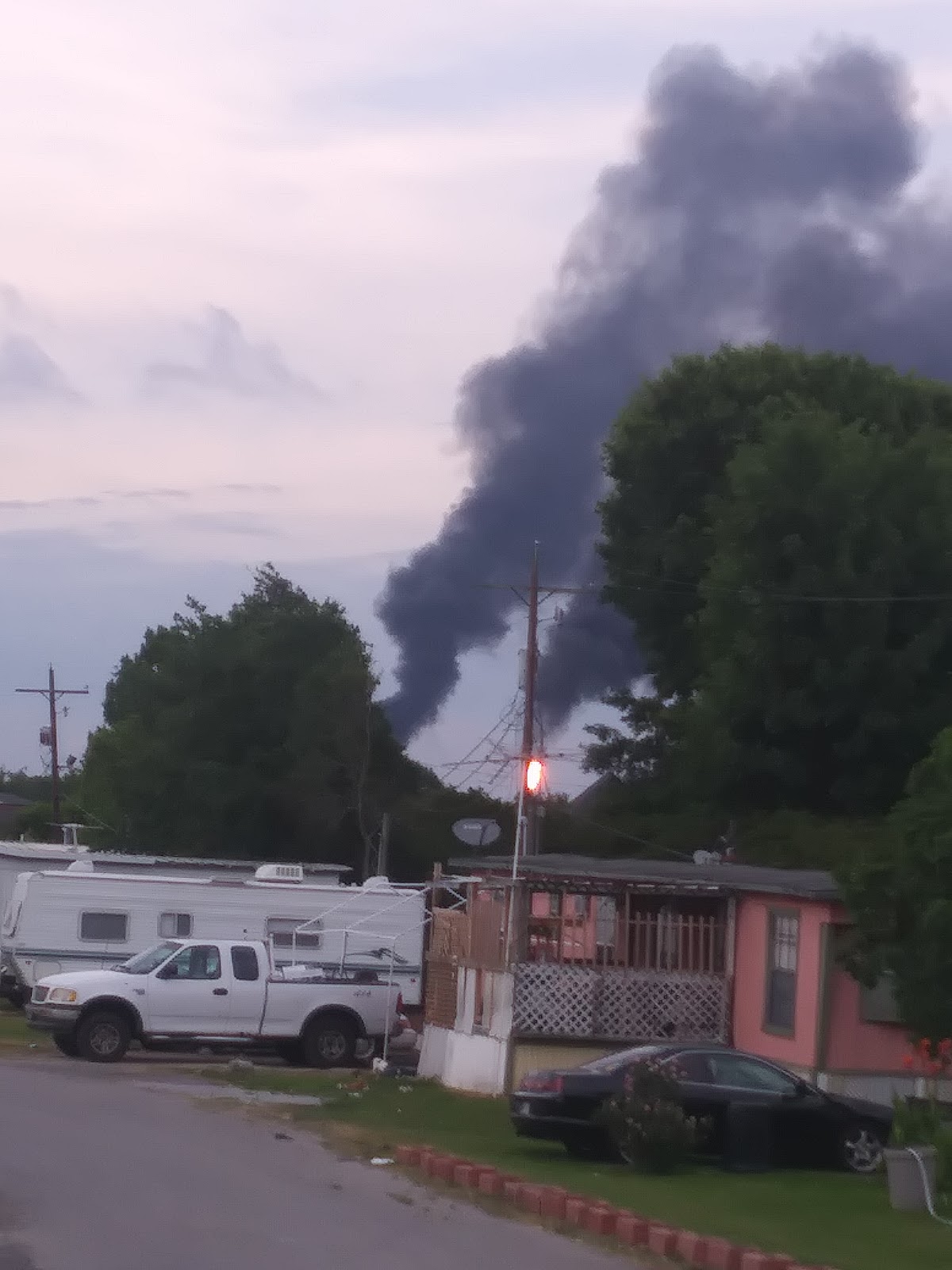 Lloyds Trailer Sales RV Park