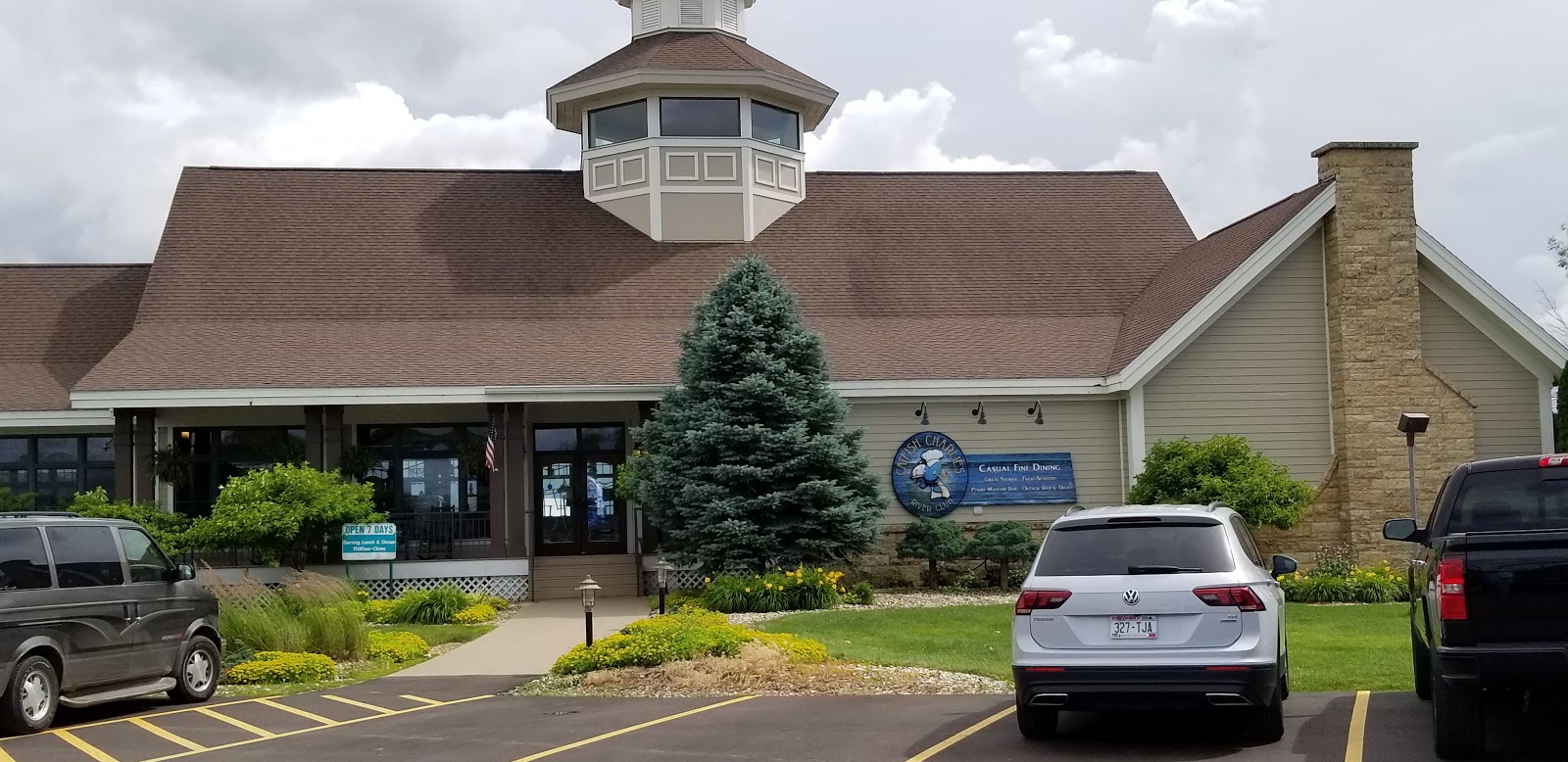 Dubuque Yacht Basin & RV Park