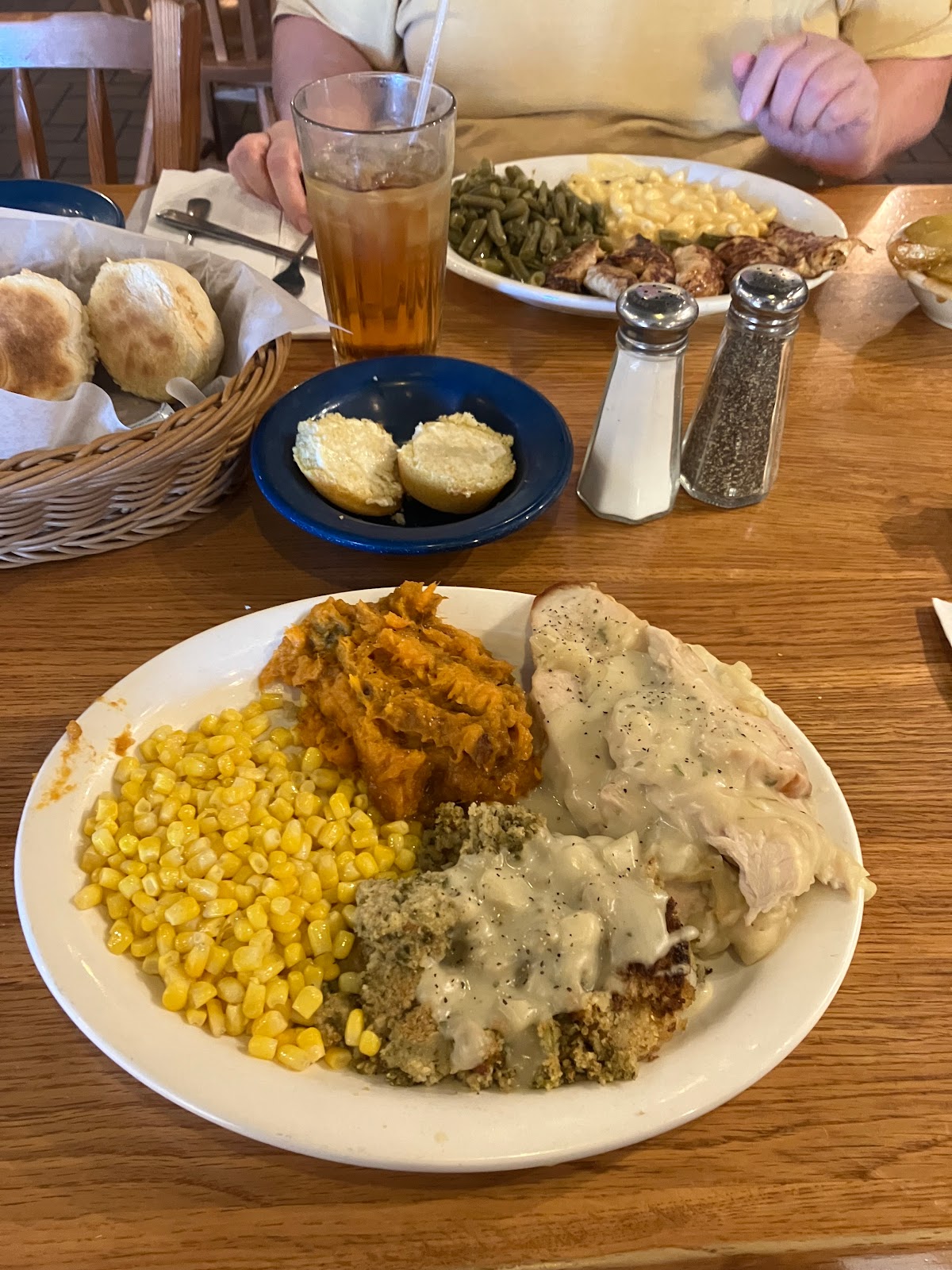 Cracker Barrel Old Country Store