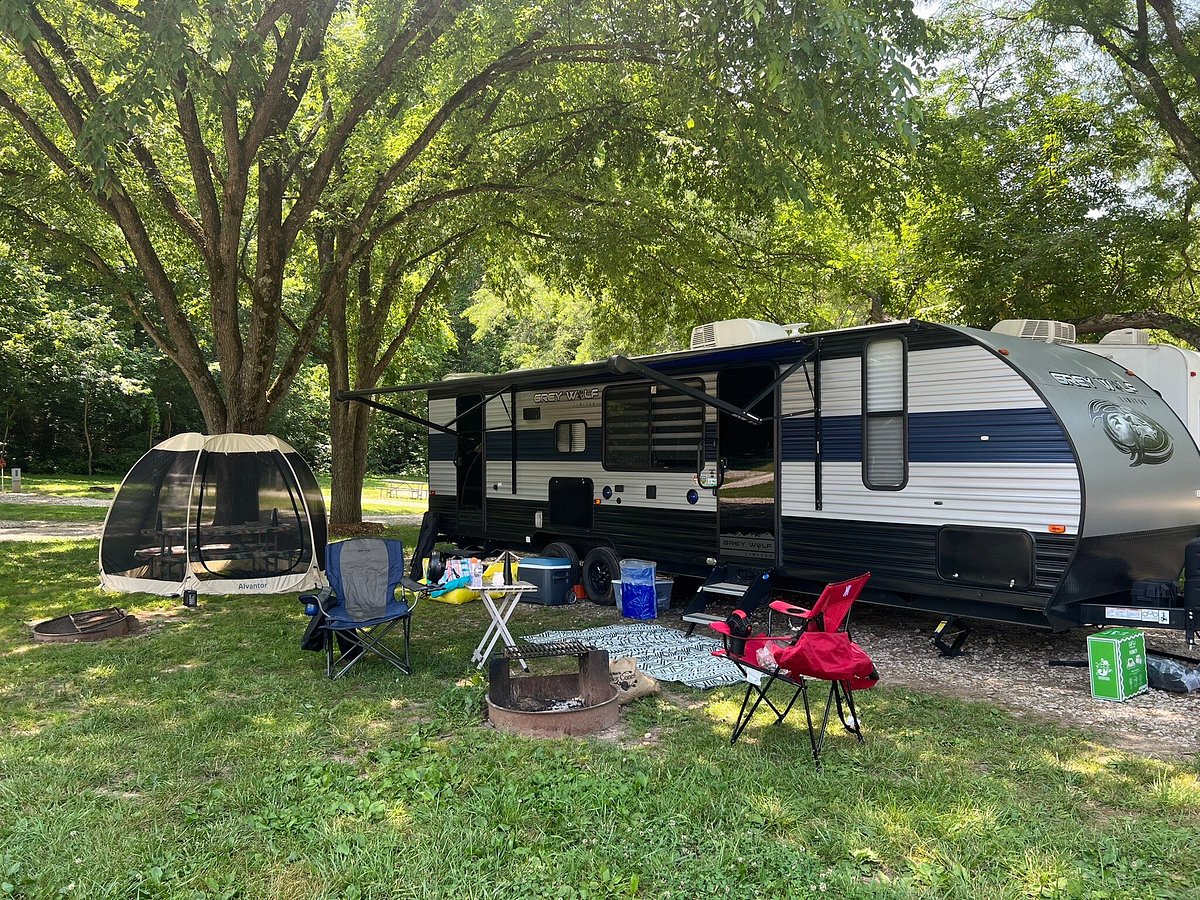 Lyons Landing and Travel Trailer Park