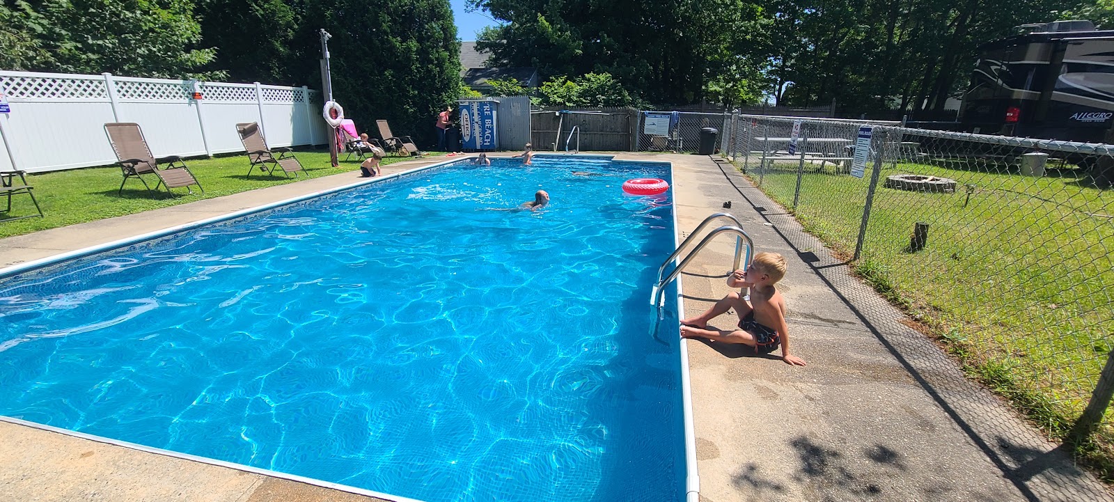 Ne're Beach Family Campground