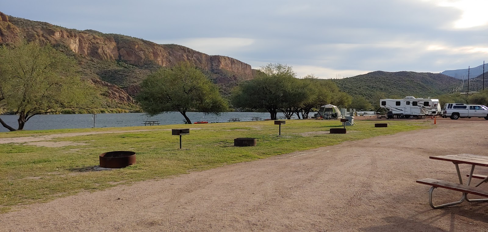 CANYON LAKE CMPGRND/RV PARK