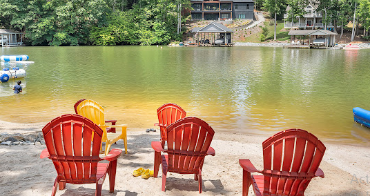 Halesford Harbour Resort