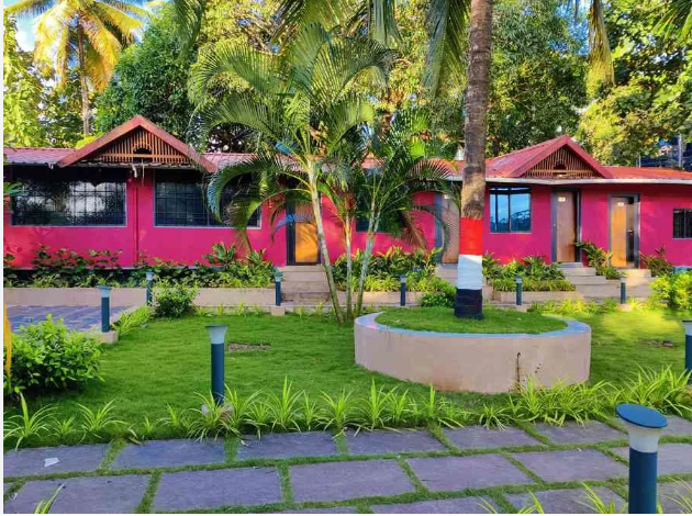 River Edge Resort and Casino