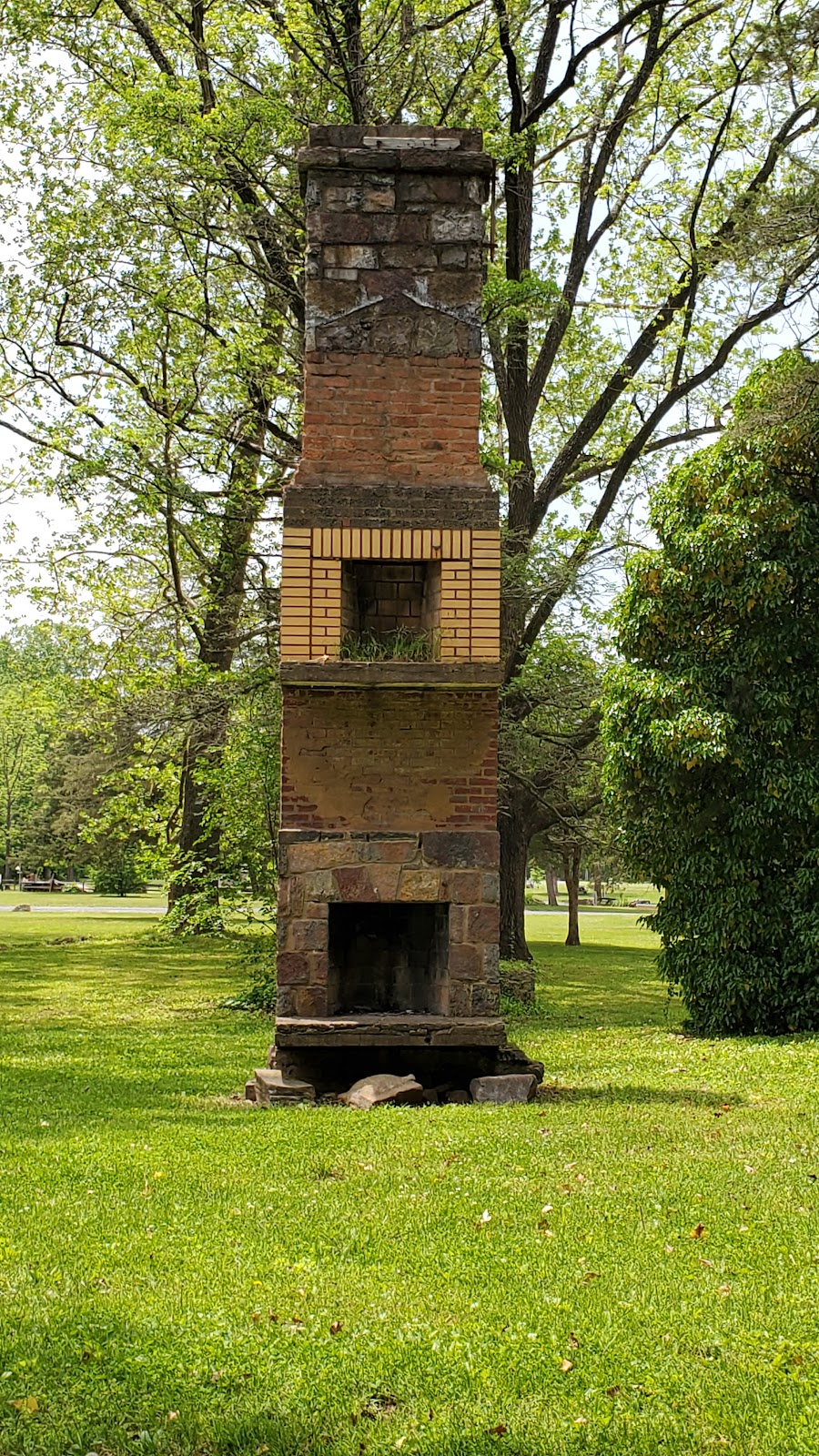 Natural Chimneys Regional Park