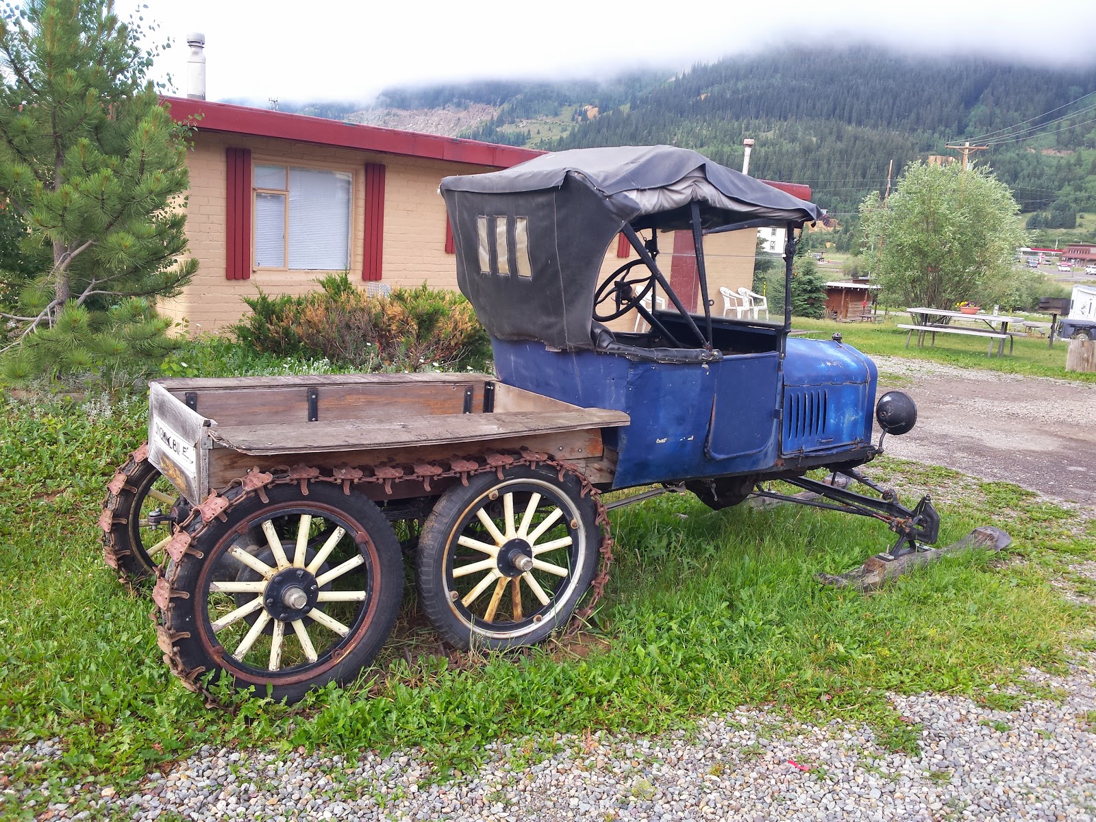 Red Mountain Motel, RV Park
