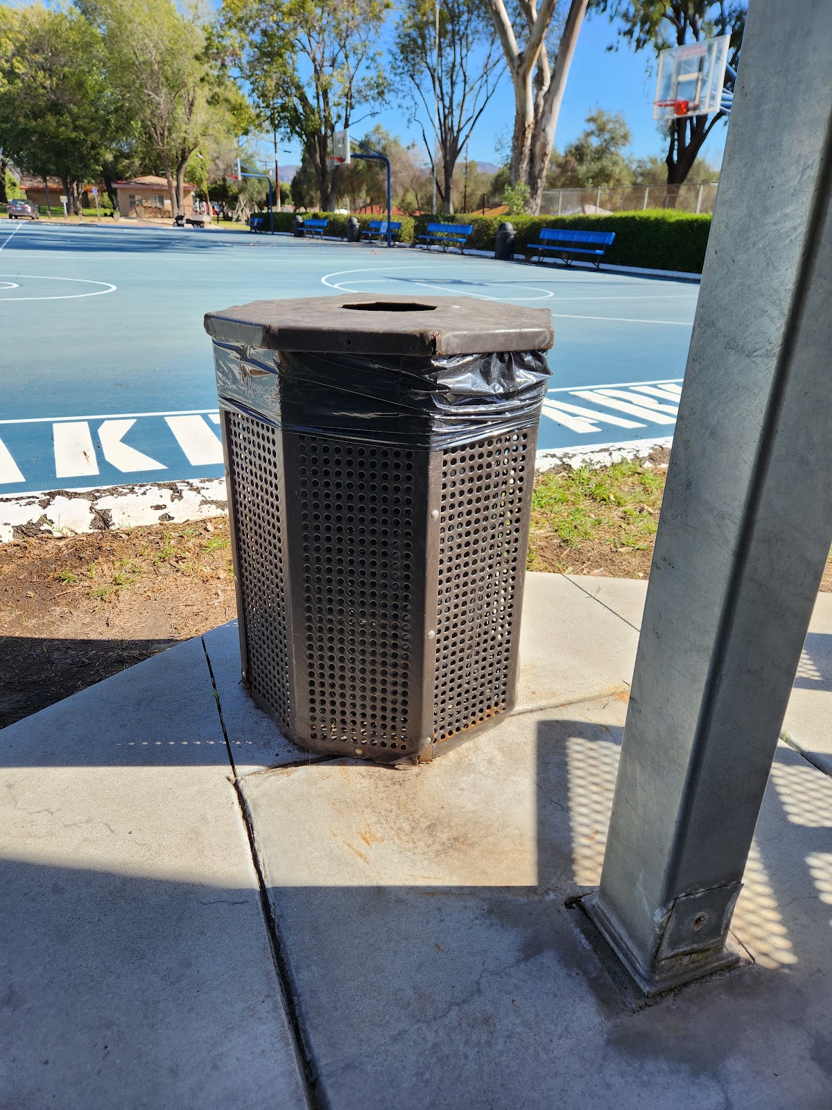 Admiral Bakers Field