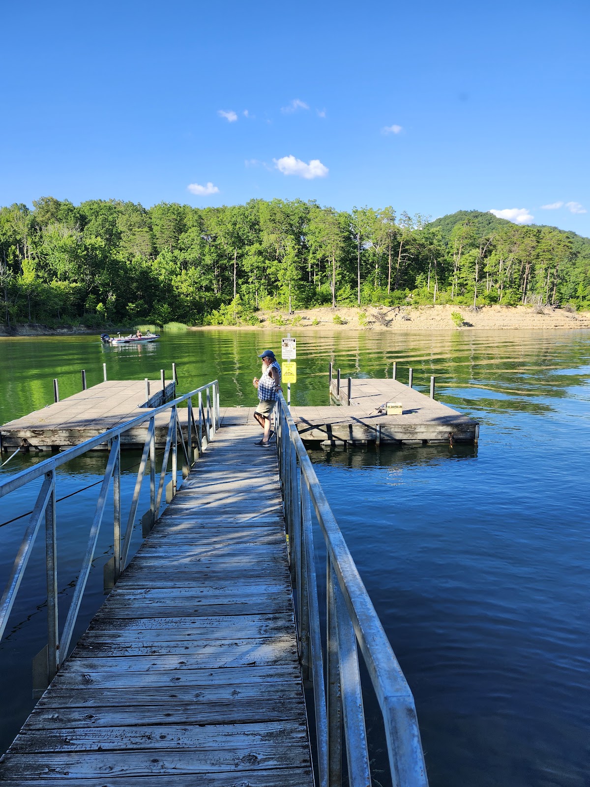 Twin Knobs Campground