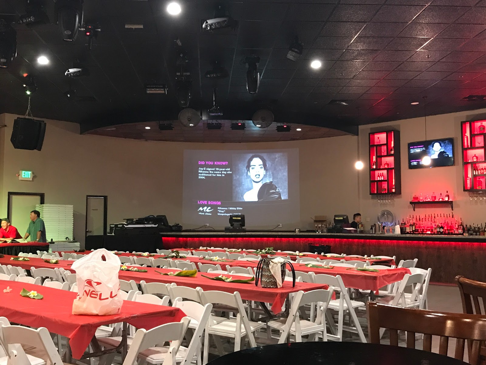 Kaka'ako Makai Gateway Park