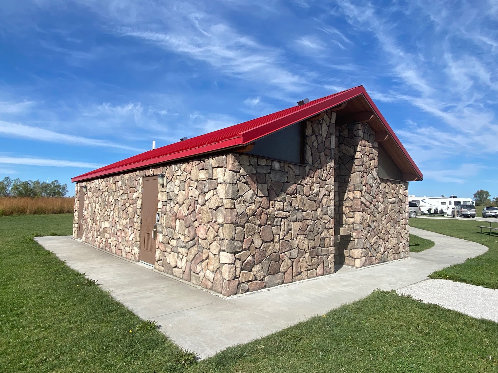 Dakins Lake Park and Campground