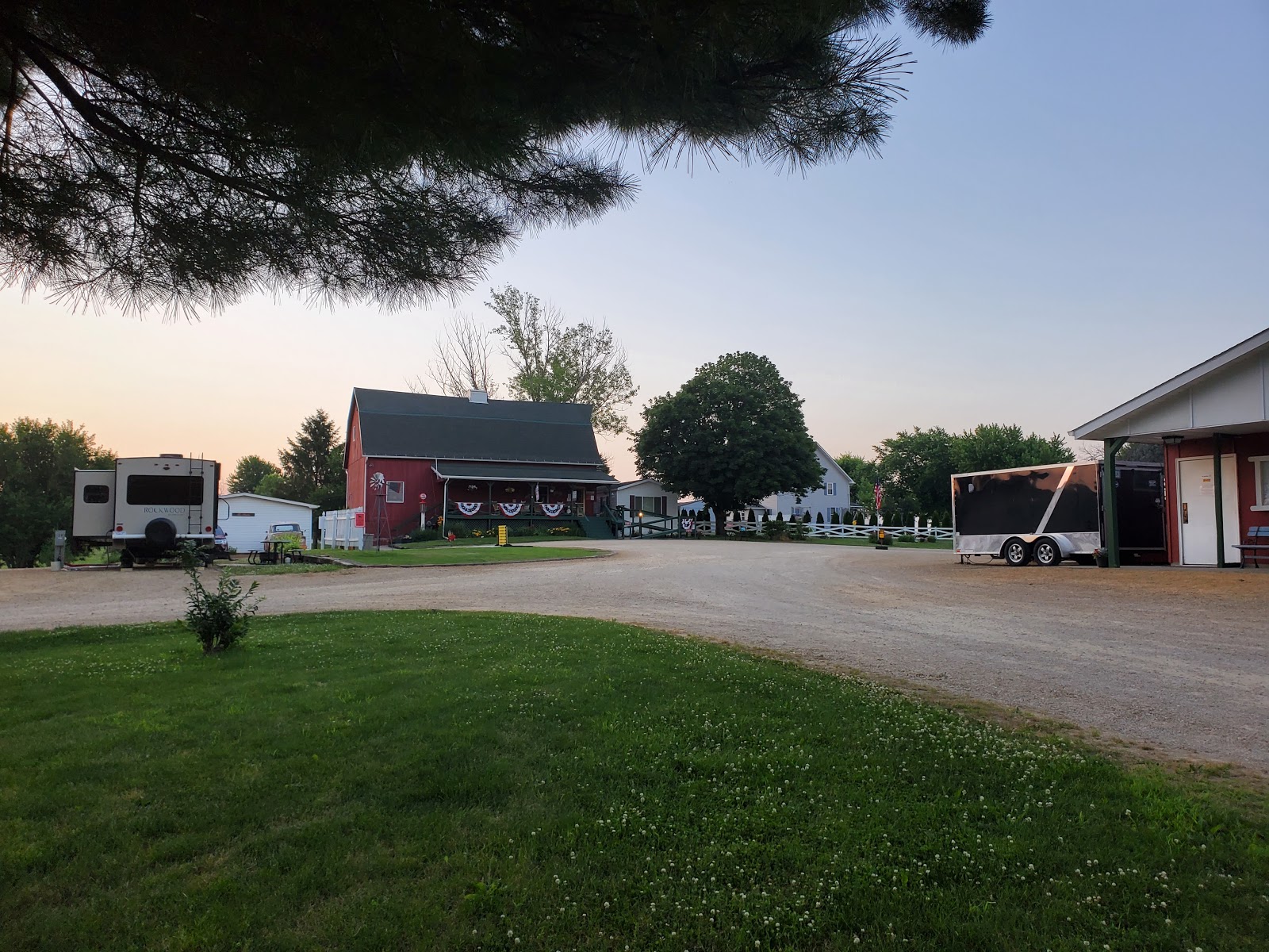 Rustic Barn RV Campground