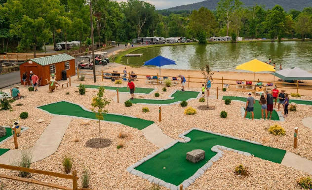 Jellystone Park At Natural Bridge