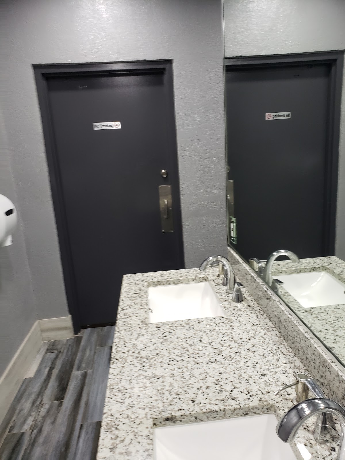 Mardi Gras RV Park & Motel