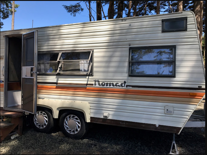 b.side motel+rv Camping
