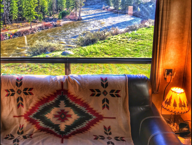 Torreys Burnt Creek Inn