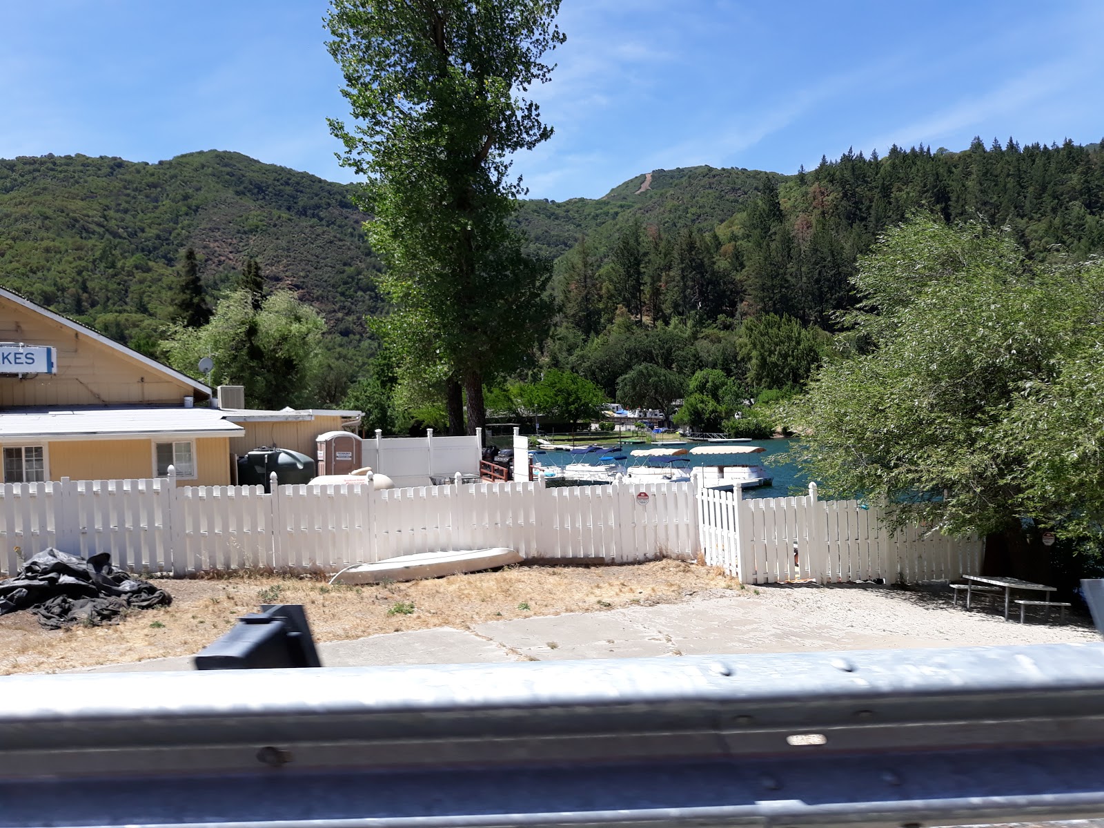 Pine Acres Blue Lake Resort