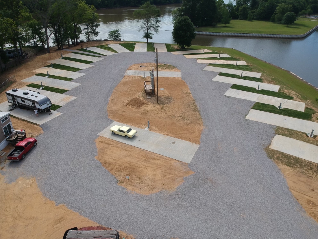 Kingfisher Bay RV Park