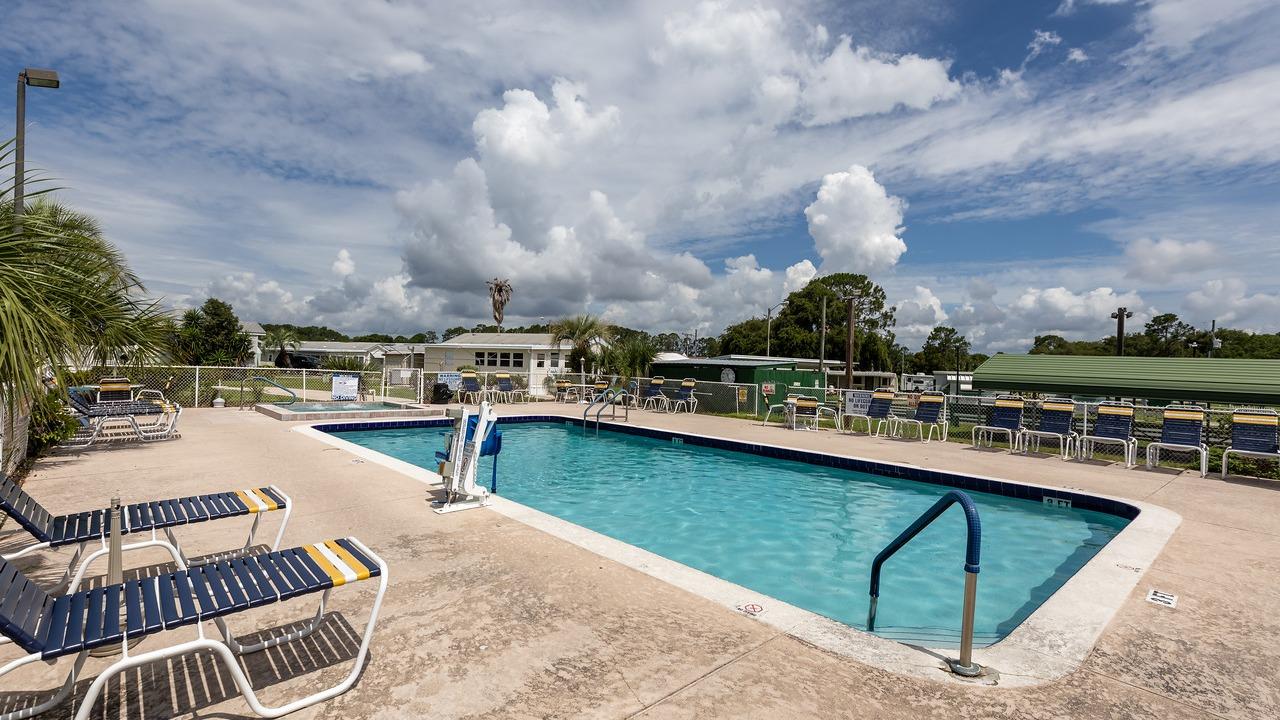 Southern Palms RV Resort