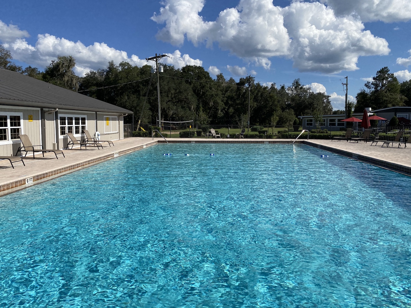 Lake Oklawaha RV Resort