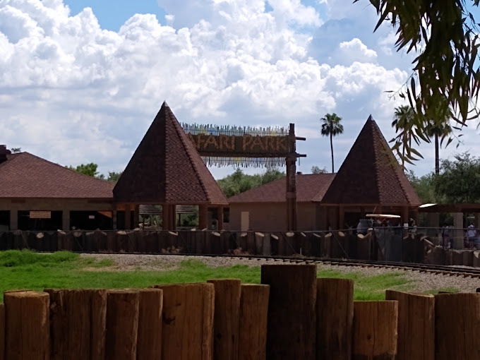 Wildlife World Zoo, Aquarium & Safari Park