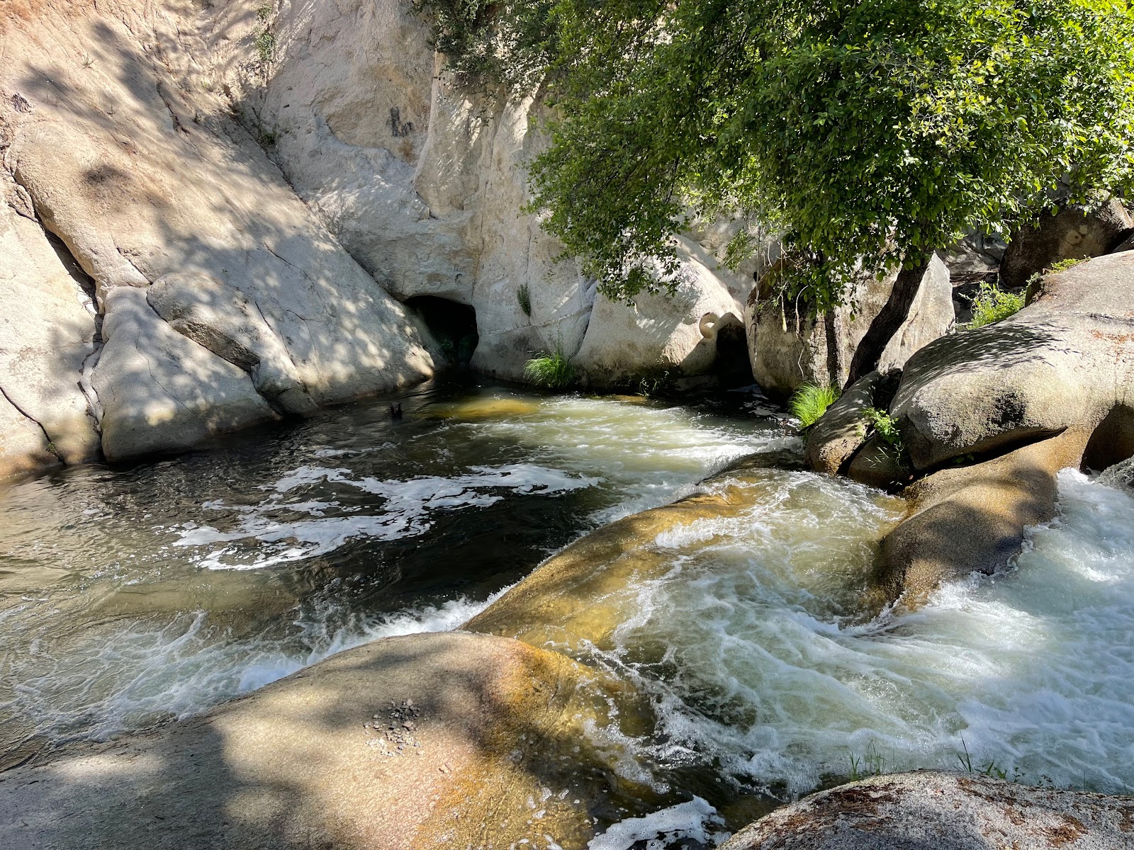 High Sierra RV & Mobile Park