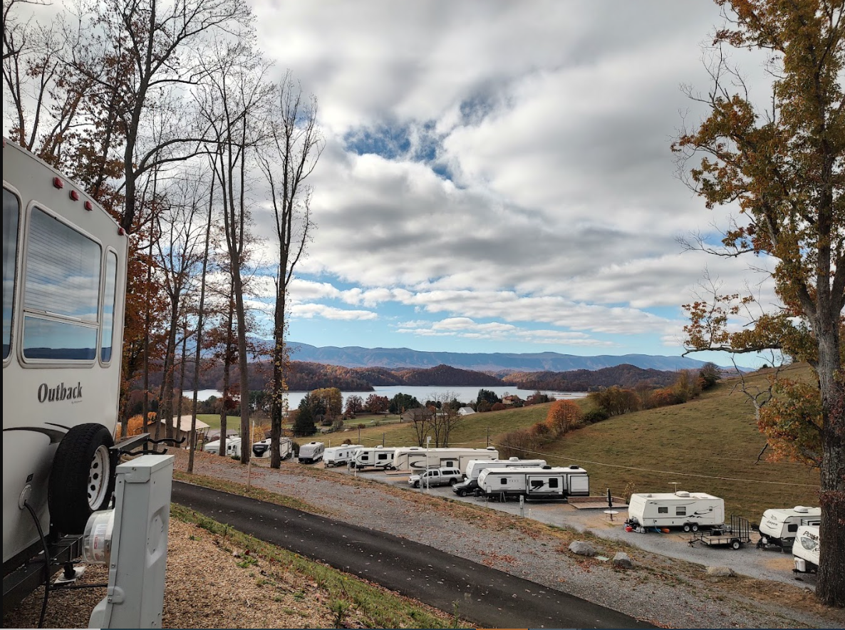 Wolf Lair Campground