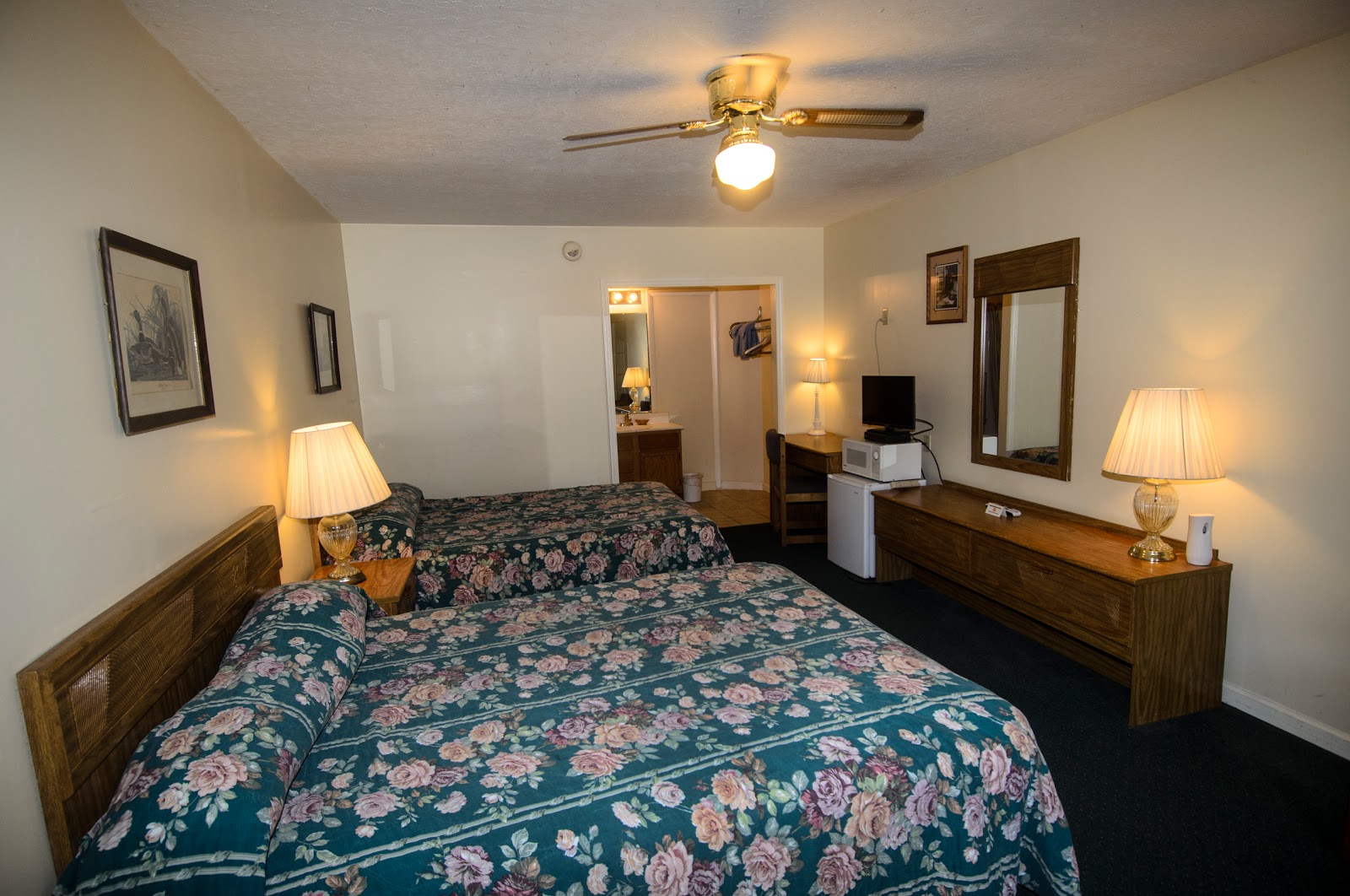 Hasty Hide-away Campground