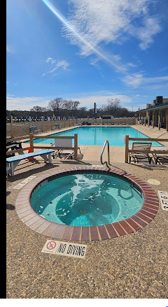 Pioneer River Resort-Bandera