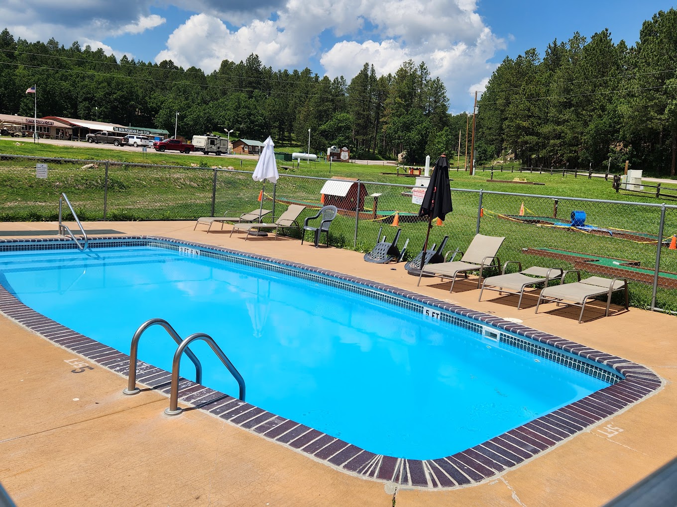 Spokane Creek Cabins
