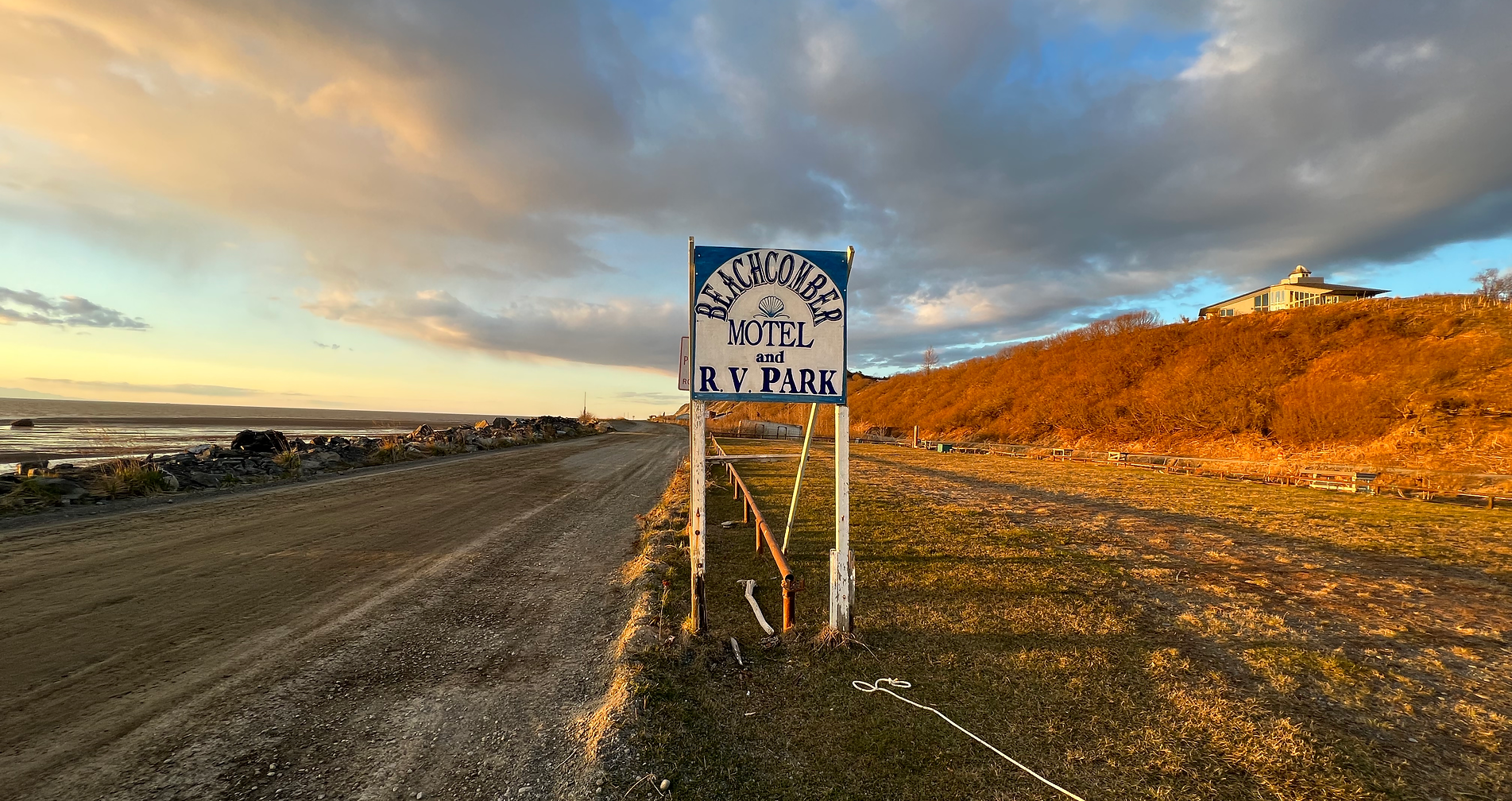 Beachcomber Motel & RV Park